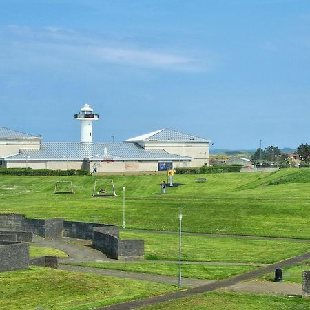 5 Dunluce Park - Portrush By The Sea Apartment Ngoại thất bức ảnh