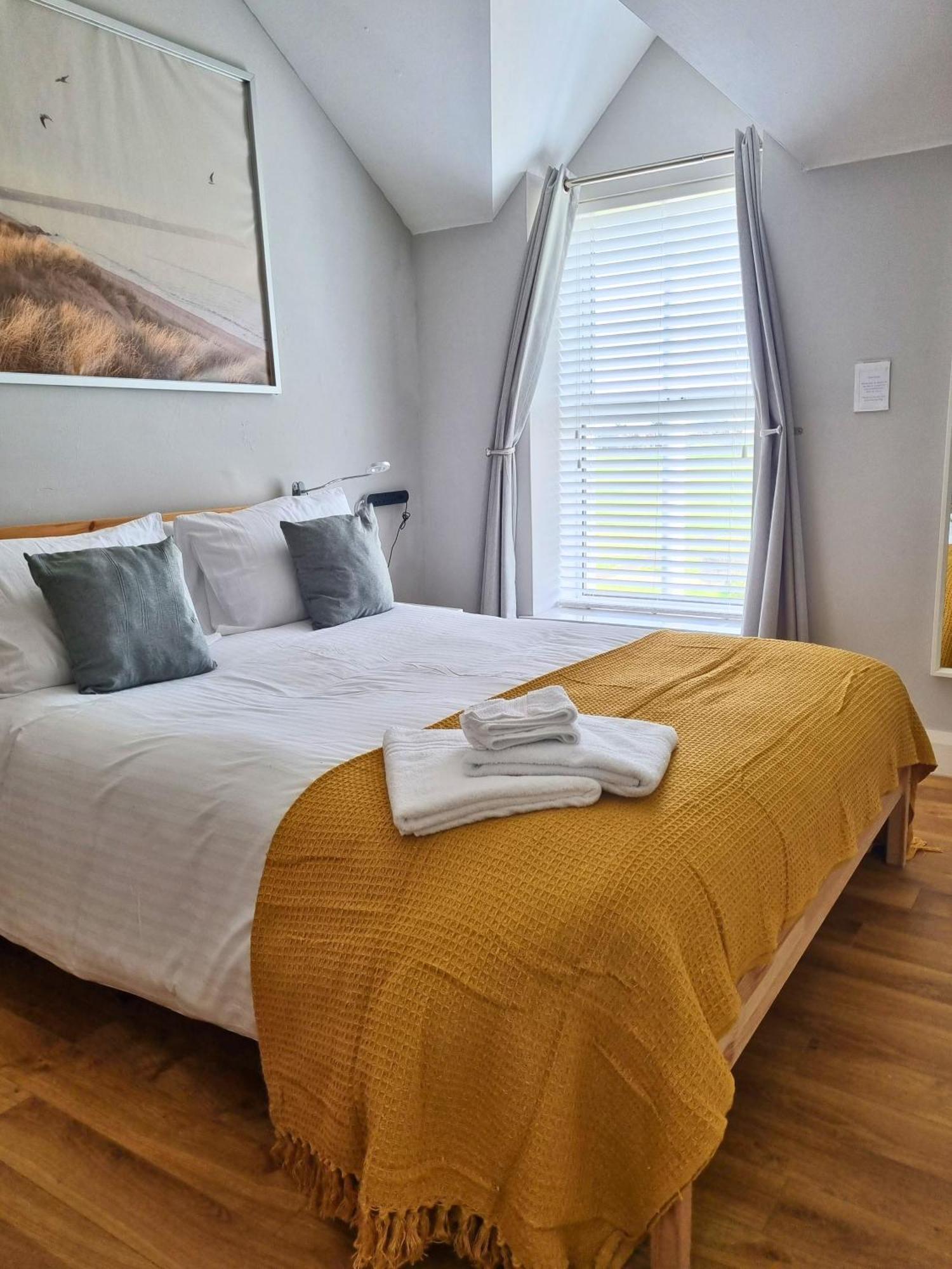 5 Dunluce Park - Portrush By The Sea Apartment Ngoại thất bức ảnh
